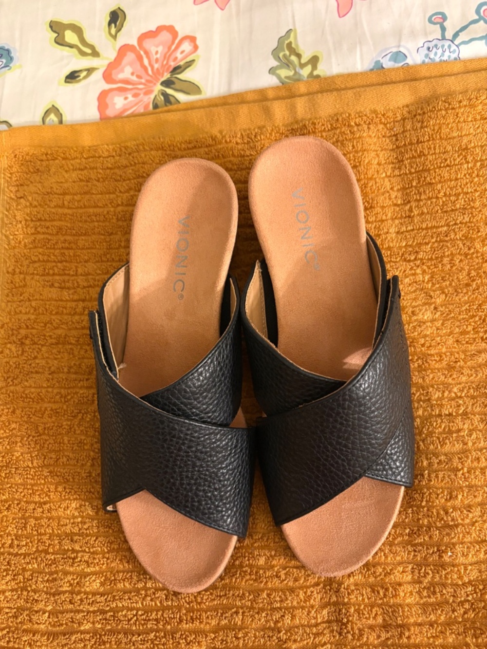 Vionic Shoes - Picture 5 of 10